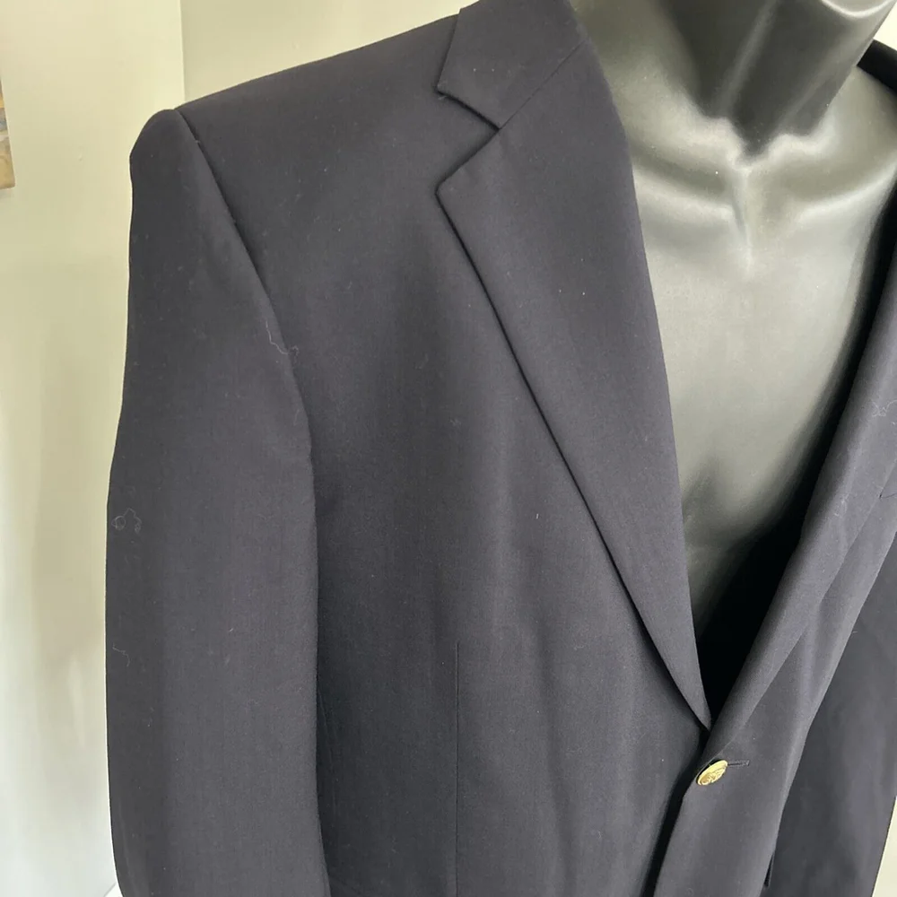 Jos A Banks 44R Black With Gold-Toned Two Button Vented Wool Jacket